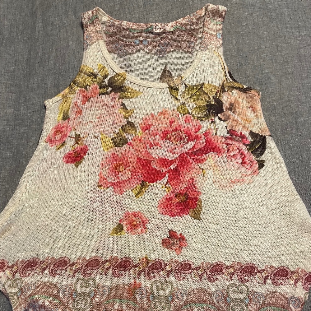 Gaze floral knit tank top size XS Cottagecore or coastal grandma vibes